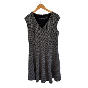 Ann Taylor Dress Retro Career Cap Sleeve V‎ Neck Dress Classic Rockabilly Sz 10